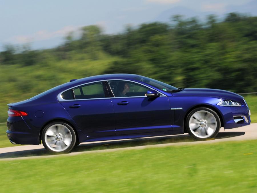  Jaguar XF 2.2 Diesel Option Pack 2011 года  (фото 5 из 15)